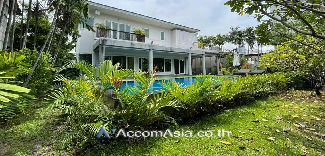 unitPrivate Swimming Pool |  4 Bedrooms  House For Rent in Sukhumvit, Bangkok  near BTS Phra khanong - BTS Ekkamai (AA17973)