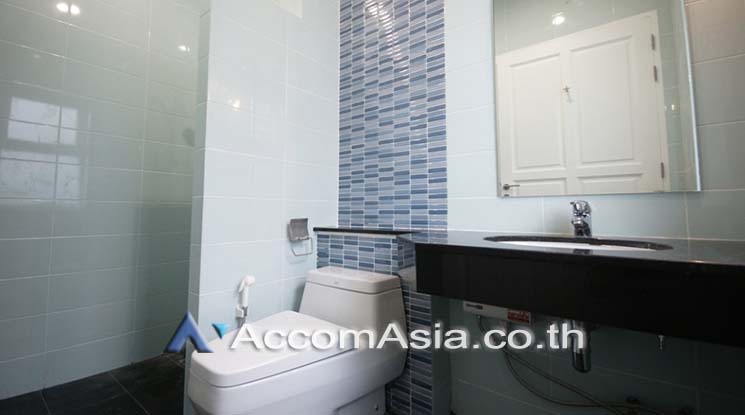 21  4 br House For Rent in Sukhumvit ,Bangkok BTS Phra khanong - BTS Ekkamai AA17973