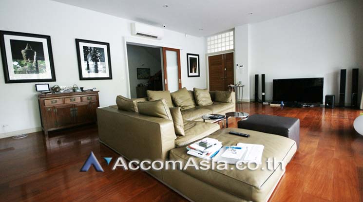 11  4 br House For Rent in Sukhumvit ,Bangkok BTS Phra khanong - BTS Ekkamai AA17973