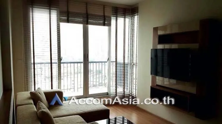 unit 1 Bedroom  Condominium For Rent in Sathorn, Bangkok  near BTS Saphan Taksin (AA17986)