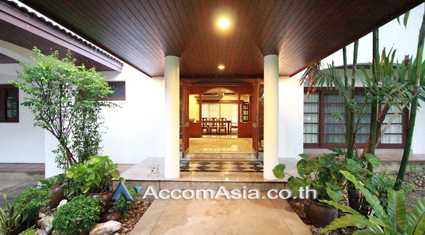 25  4 br House for rent and sale in Samutprakan ,Samutprakan  at Exclusive House in compound 50214