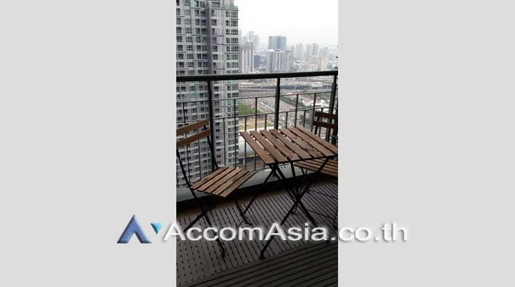 unit 1 Bedroom  Condominium For Rent & Sale in Phaholyothin, Bangkok  near ARL Makkasan - MRT Phetchaburi (AA18002)