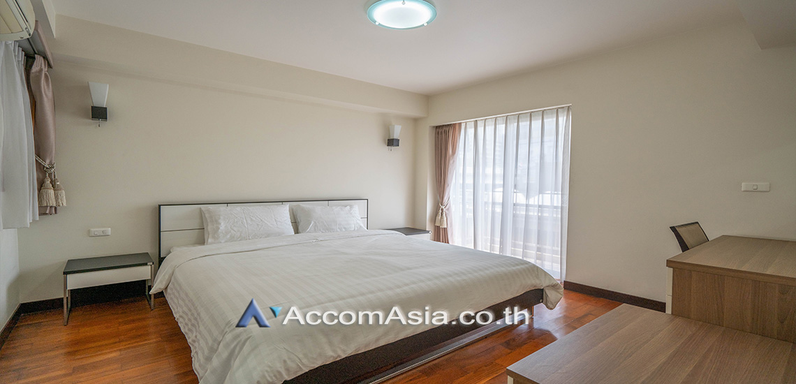 5  2 br Apartment For Rent in Sukhumvit ,Bangkok MRT Sukhumvit - BTS Asok at Peaceful residential AA18027