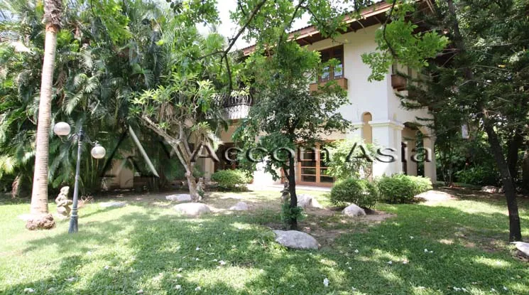 unit 4 Bedrooms  House For Rent in Samutprakan, Samutprakan  near BTS Bang Na (50216)