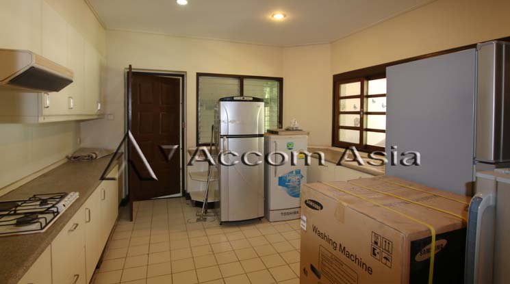 7  4 br House For Rent in Samutprakan ,Samutprakan BTS Bang Na at Lakeside Villa 1 50216