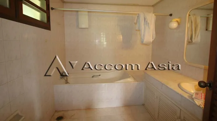 13  4 br House For Rent in Samutprakan ,Samutprakan BTS Bang Na at Lakeside Villa 1 50216