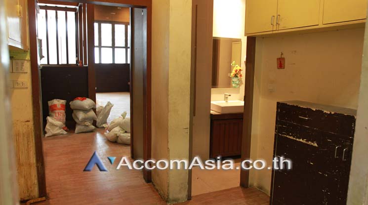 8  Studio Apartment For Rent in Sukhumvit ,Bangkok BTS Phrom Phong at The Elegantly Residence AA18101