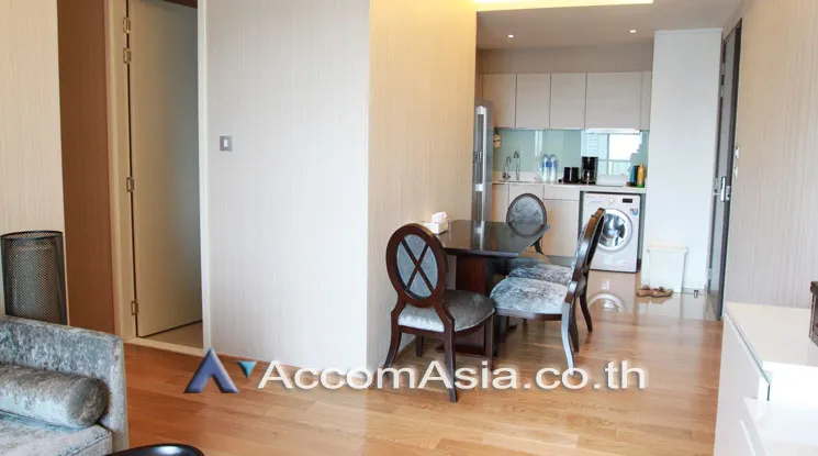 unit 2 Bedrooms  Condominium For Rent in Sukhumvit, Bangkok  near BTS Thong Lo (AA18114)