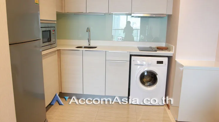 unit 2 Bedrooms  Condominium For Rent in Sukhumvit, Bangkok  near BTS Thong Lo (AA18115)