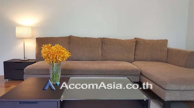 unit 2 Bedrooms  Condominium For Rent in Silom, Bangkok  near BTS Sala Daeng - MRT Silom (AA18219)