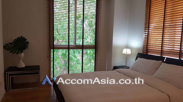 4  2 br Condominium For Rent in Silom ,Bangkok BTS Sala Daeng - MRT Silom at The Legend Saladaeng AA18219