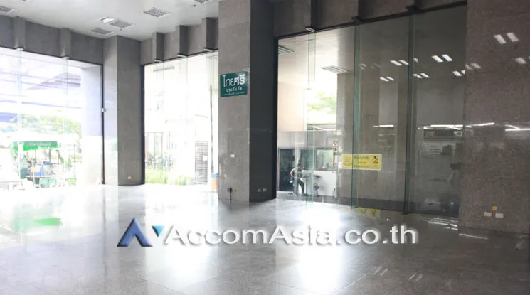 unit Studio  Retail / showroom For Rent in Charoen Nakhon, Bangkok  near BTS Krung Thon Buri (AA18220)