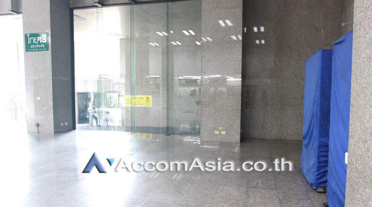 5  Studio Retail / Showroom For Rent in Charoen Nakhon ,Bangkok BTS Krung Thon Buri at Thai Sri Tower AA18220