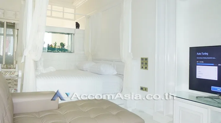 4  2 br Condominium For Sale in Charoen Nakhon ,Bangkok BTS Krung Thon Buri at Baan Sathorn Chaophraya AA18276