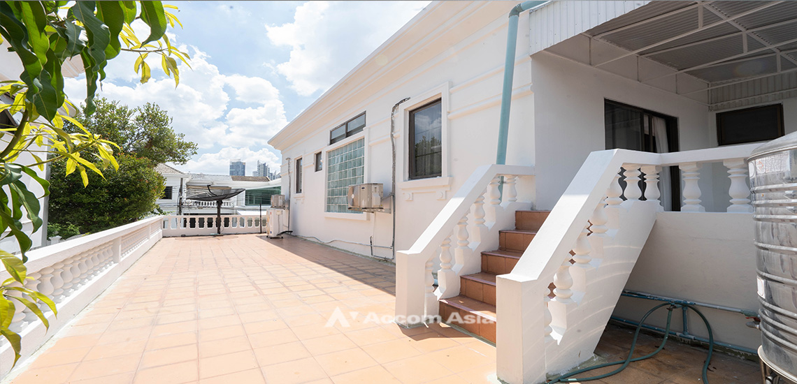 4  4 br House For Rent in Sukhumvit ,Bangkok BTS Thong Lo at Sukhumvit Villa AA18368