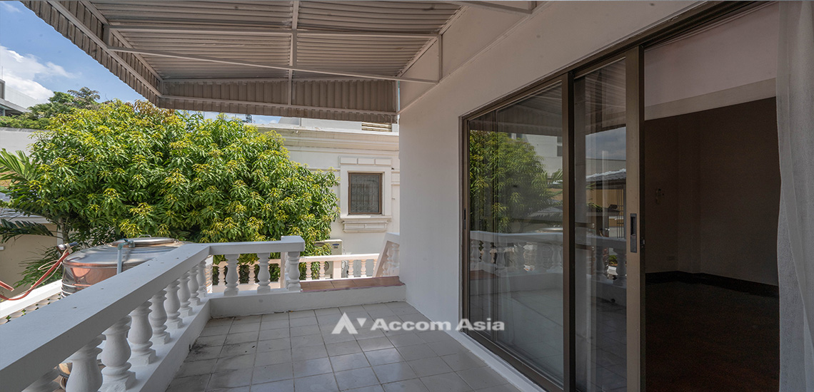 11  4 br House For Rent in Sukhumvit ,Bangkok BTS Thong Lo at Sukhumvit Villa AA18368