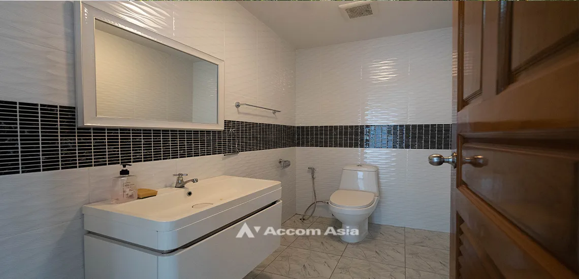 19  4 br House For Rent in Sukhumvit ,Bangkok BTS Thong Lo at Sukhumvit Villa AA18368
