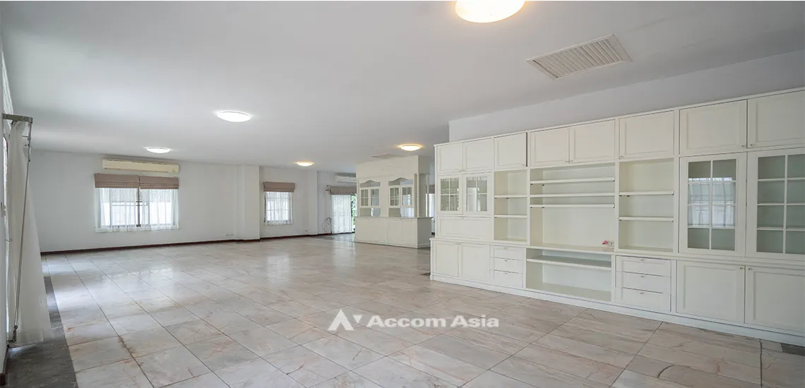 7  4 br House For Rent in Sukhumvit ,Bangkok BTS Thong Lo at Sukhumvit Villa AA18368