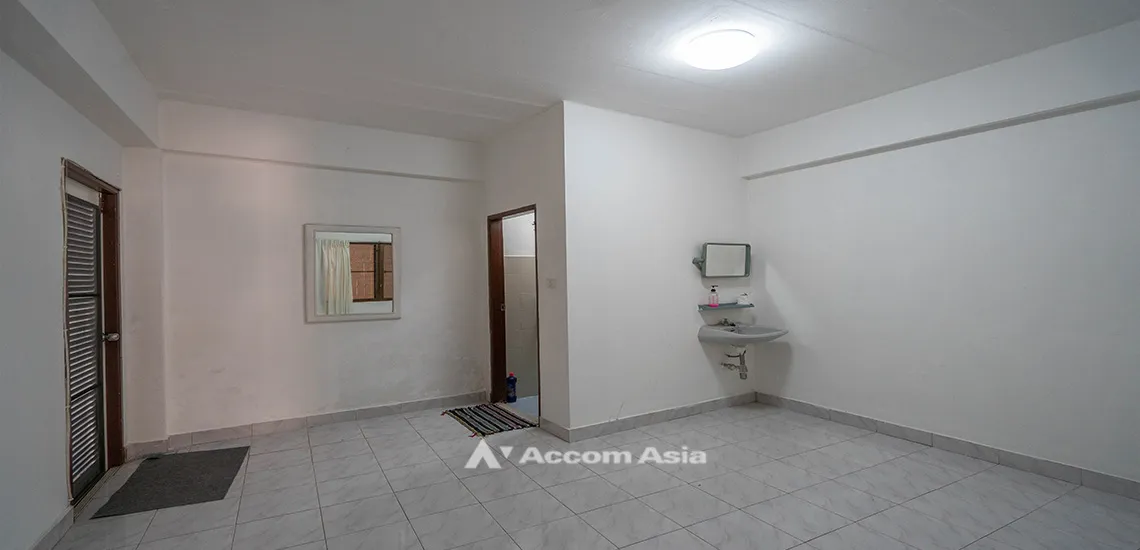 10  4 br House For Rent in Sukhumvit ,Bangkok BTS Thong Lo at Sukhumvit Villa AA18368