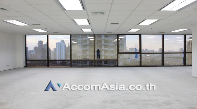 unit Office space For Rent in Phaholyothin, Bangkok  near MRT Phetchaburi (AA18408)