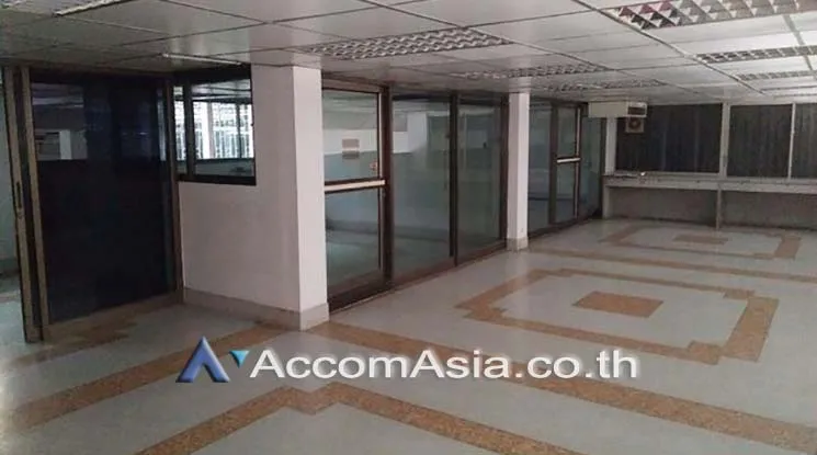 unit Shophouse For Rent in Ratchadaphisek, Bangkok  near MRT Huai Khwang (AA18444)