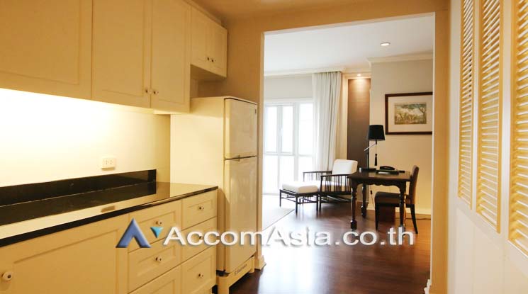 6  1 br Apartment For Rent in Silom ,Bangkok MRT Silom - BTS Sala Daeng at Luxurious Colonial Style AA18450