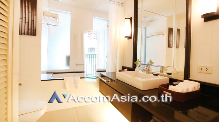 9  1 br Apartment For Rent in Silom ,Bangkok MRT Silom - BTS Sala Daeng at Luxurious Colonial Style AA18450