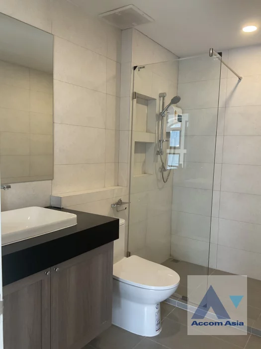 17  4 br Townhouse For Rent in Sukhumvit ,Bangkok BTS Ekkamai AA18461