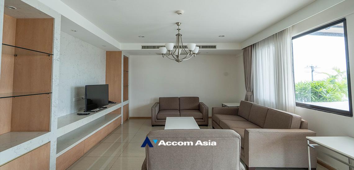 5  4 br Apartment For Rent in Sukhumvit ,Bangkok BTS Ekkamai at High-Rise Living with a Large Balcony Apartment in Ekkamai AA18545