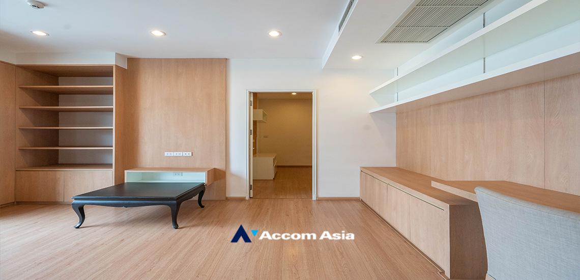 11  3 br Apartment for rent and sale in Sukhumvit ,Bangkok BTS Ekkamai at High-Rise Living with a Large Balcony Apartment in Ekkamai AA18545