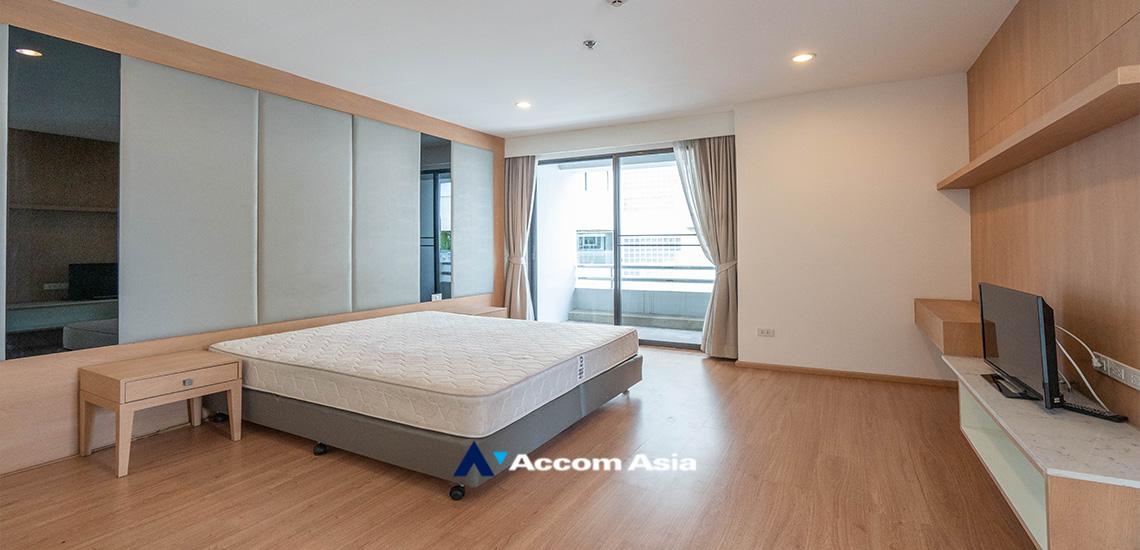 14  3 br Apartment for rent and sale in Sukhumvit ,Bangkok BTS Ekkamai at High-Rise Living with a Large Balcony Apartment in Ekkamai AA18545