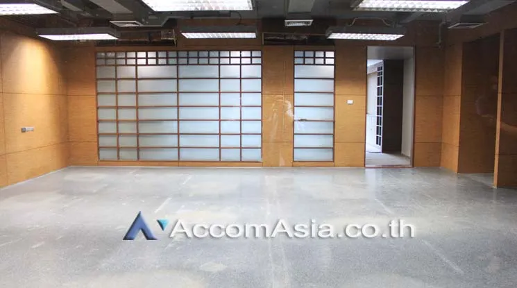 unit Office space For Rent in Sukhumvit, Bangkok  near BTS Phrom Phong (AA18550)