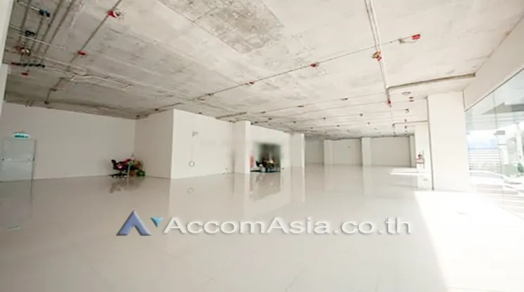  1  Retail / Showroom For Rent in Ratchadaphisek ,Bangkok MRT Ratchadaphisek AA18556