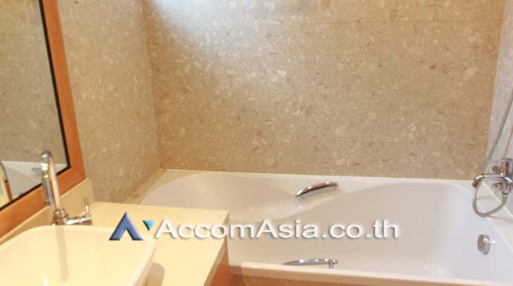 8  2 br Condominium For Rent in Ploenchit ,Bangkok BTS Ploenchit at Baan Siri Ruedee AA18564