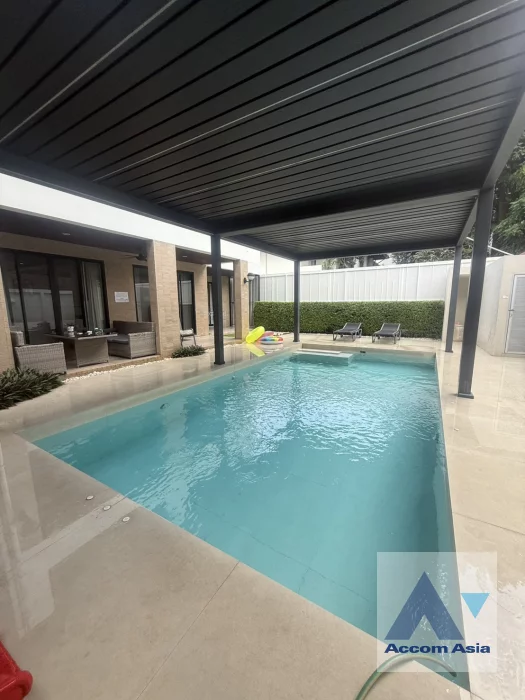 House For Rent & Sale in Sukhumvit, Bangkok Code AA18616