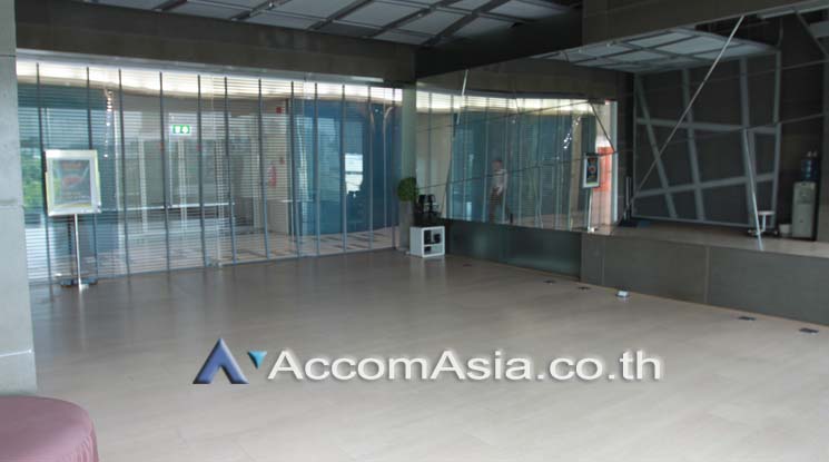 5  Retail / Showroom For Rent in Sukhumvit ,Bangkok BTS Ekkamai at Retail Space in Bangkok AA18628