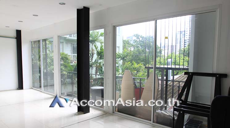 4  Retail / Showroom For Rent in Sukhumvit ,Bangkok BTS Thong Lo at 9.53 Community Mall AA18747