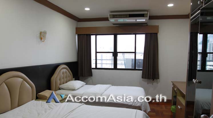 7  2 br Condominium For Sale in Sukhumvit ,Bangkok BTS Nana at Liberty Park 2 AA18753