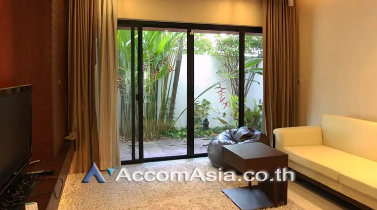 11  4 br House for rent and sale in Sukhumvit ,Bangkok BTS Thong Lo at A Peaceful Garden House AA18786