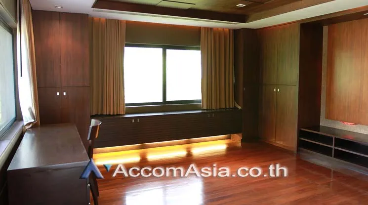 17  4 br House for rent and sale in Sukhumvit ,Bangkok BTS Thong Lo at A Peaceful Garden House AA18786