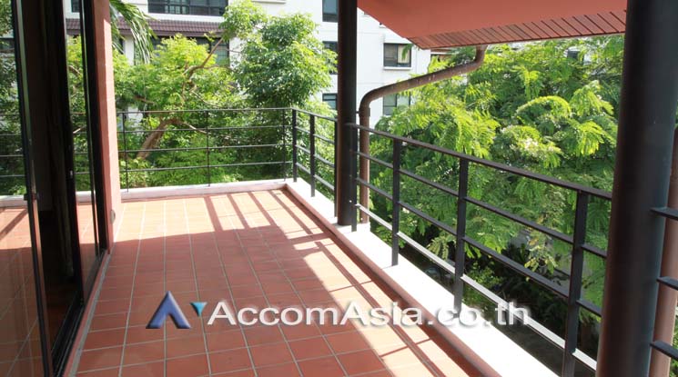 20  4 br House For Rent in Sukhumvit ,Bangkok BTS Thong Lo at A Peaceful Garden House AA18786