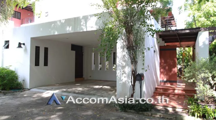 4  4 br House for rent and sale in Sukhumvit ,Bangkok BTS Thong Lo at A Peaceful Garden House AA18786
