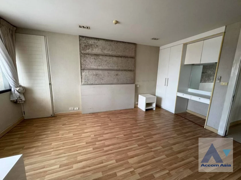 15  3 br Condominium For Rent in Sathorn ,Bangkok MRT Khlong Toei at Baan Yen Akard 21142