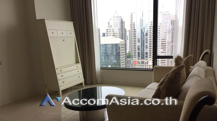  2  1 br Condominium For Rent in Ploenchit ,Bangkok BTS Chitlom at Sindhorn Residence AA18818