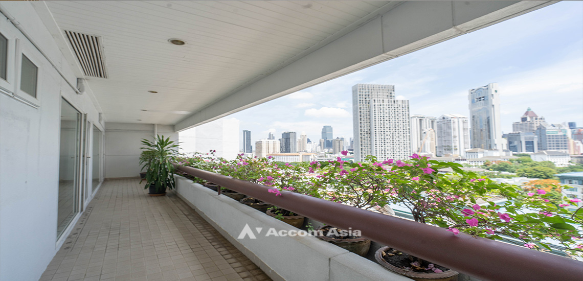 4  3 br Apartment For Rent in Sathorn ,Bangkok MRT Lumphini at Cozy and Convenient Apartment Near Garden Intl AA18838