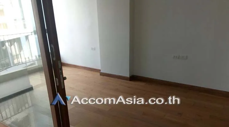 unit 1 Bedroom  Condominium For Sale in Sukhumvit, Bangkok  near BTS Phrom Phong (AA18893)