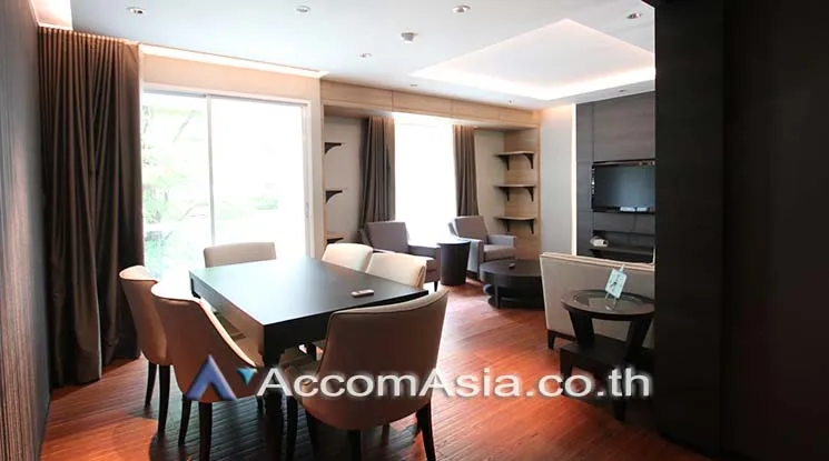 unit 2 Bedrooms  Condominium For Sale in Ploenchit, Bangkok  near BTS Ratchadamri (AA18980)