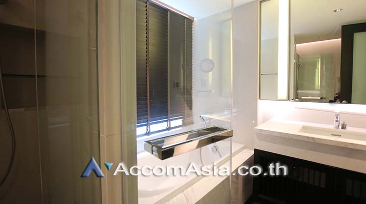 9  2 br Condominium For Sale in Ploenchit ,Bangkok BTS Ratchadamri at Sarasini Residence AA18980