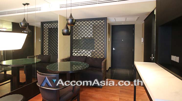  1  1 br Condominium For Sale in Ploenchit ,Bangkok BTS Ratchadamri at Sarasini Residence AA18983