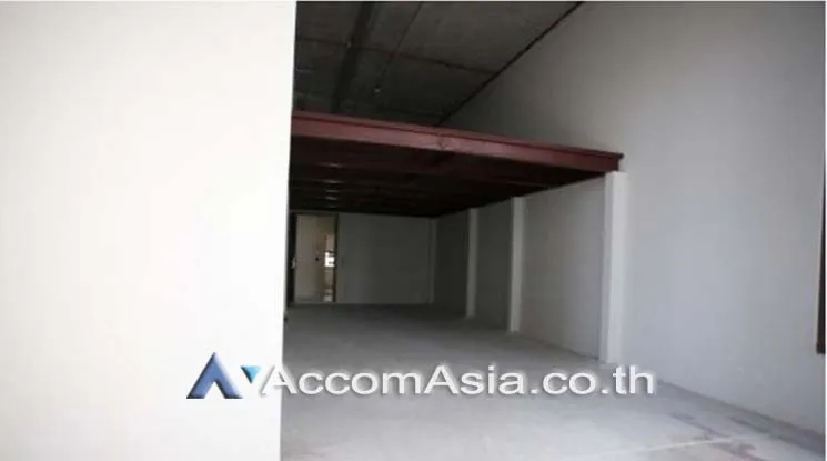  1  Condominium For Sale in Sukhumvit ,Bangkok BTS Phrom Phong at The Emporio Place AA19013